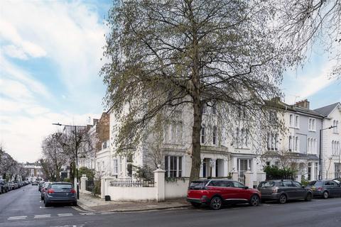 87d Talbot Road, London, W2 5JW
