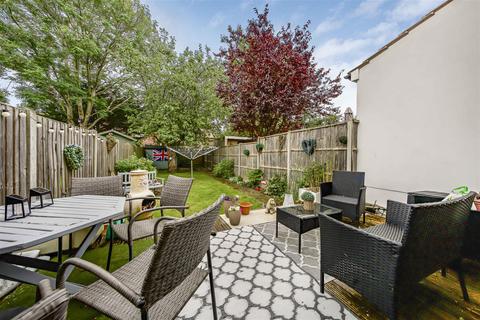 3 bedroom terraced house for sale, Fulwell Park Avenue, Twickenham