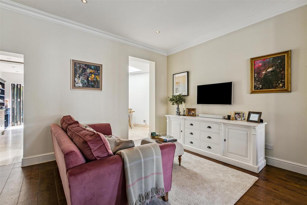 1b Cranbrook Road, W4 2 LH-22.jpg