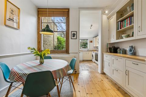 92 Woodstock Road, London, W4 1EG