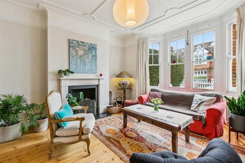 92 Woodstock Road, London, W4 1EG