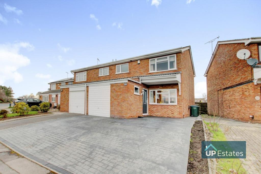 Dorchester Way, Coventry 3 bed semidetached house £275,000