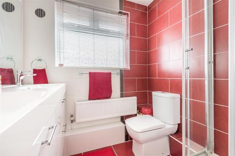 18 Orchard Close, North Baddesley, Southampton, SO52 9GF