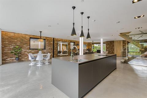 5 bedroom detached house for sale, Pine Grove, Brookmans Park, Hatfield