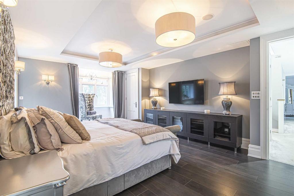 Master bedroom.jpg