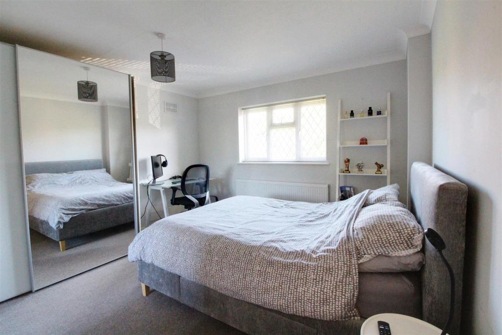 Bedroom1.jpg