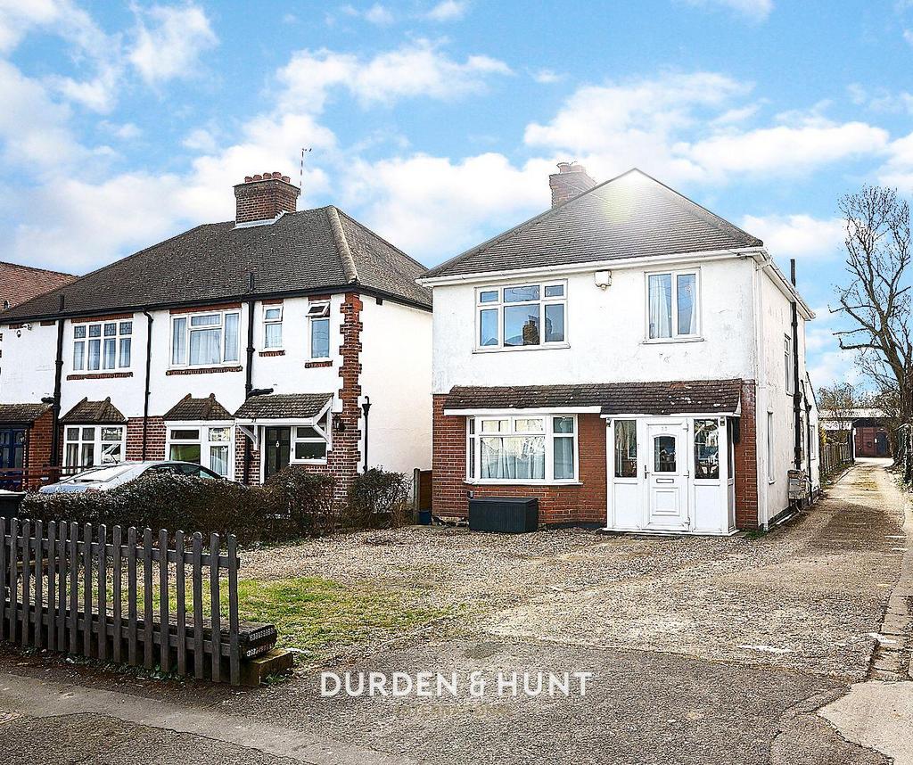 Upland Road, Thornwood, Epping, CM16 3 bed detached house for sale £