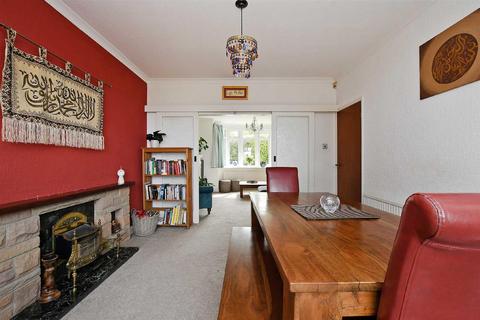 2 Barnfield Drive, Sheffield, S10 5TB