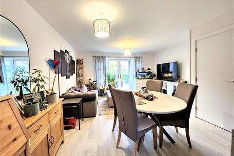 4 Birch Ride, Binfield, Bracknell, RG42 4GJ