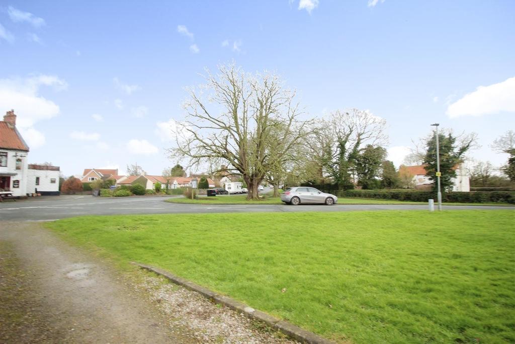 The Green, Dalton On Tees, Darlington 3 bed semidetached house for