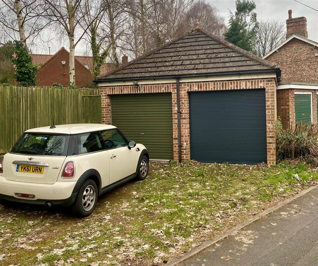 Old Moor Lane, Tadcaster Road, York... Garage £30,000