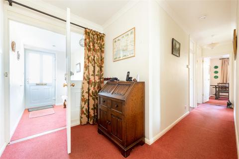 2 Delf Close, Hadleigh, Ipswich, IP7 6AQ