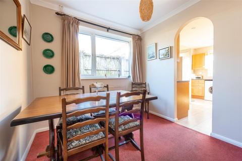2 Delf Close, Hadleigh, Ipswich, IP7 6AQ