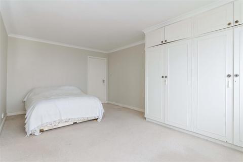 2 bedroom flat for sale - Seaview Road, Worthing