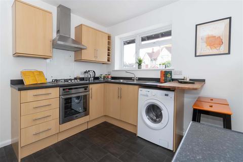 2 Bellview Road, Worthing, BN13 1EY
