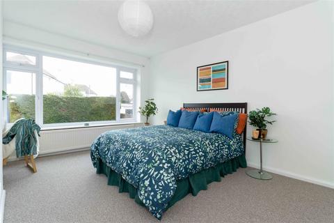 2 Bellview Road, Worthing, BN13 1EY