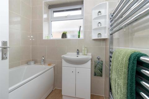 2 Bellview Road, Worthing, BN13 1EY