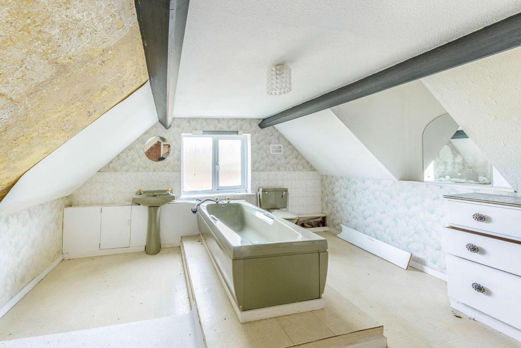 8514217-interior19-800.jpg