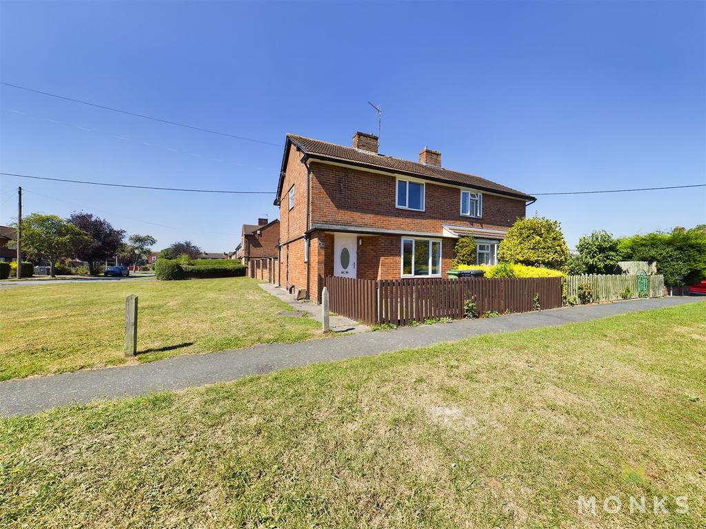 Park Avenue, Shawbury, Shrewsbury 2 bed semidetached house for sale