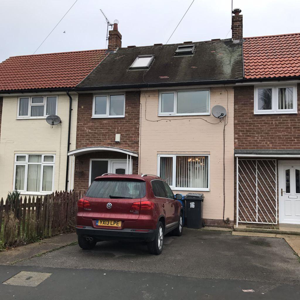 16 Elgar Road, Hull, HU4 7NX 2 bed terraced house £650 pcm (£150 pw)