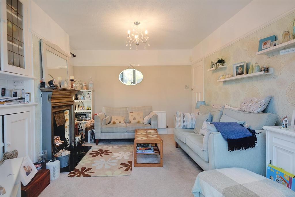 Lounge/Sitting Room