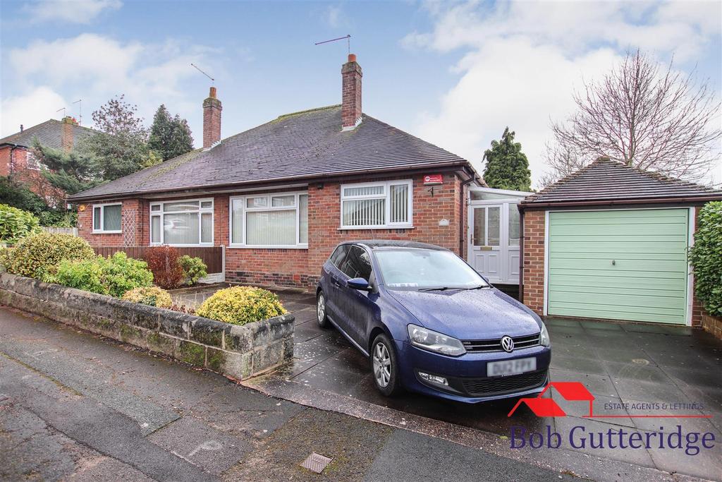 Brookside Close, Newcastle, Staffs 2 bed semidetached bungalow £795