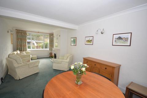 87 Ashover Road, Old Tupton, Chesterfield, S42 6HQ