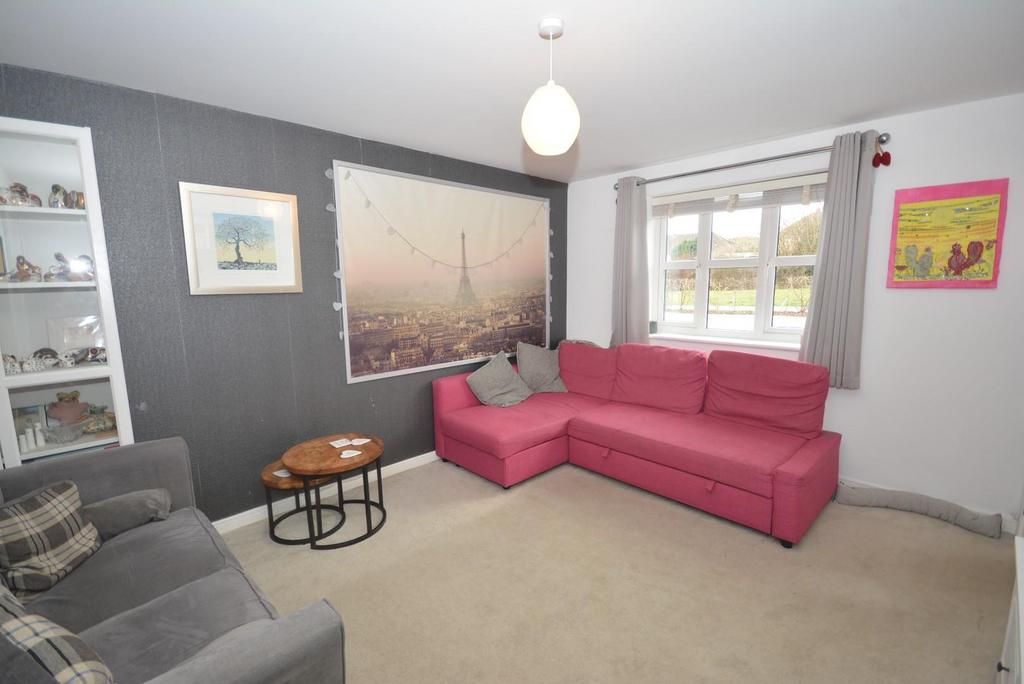 LOUNGE 2.jpg