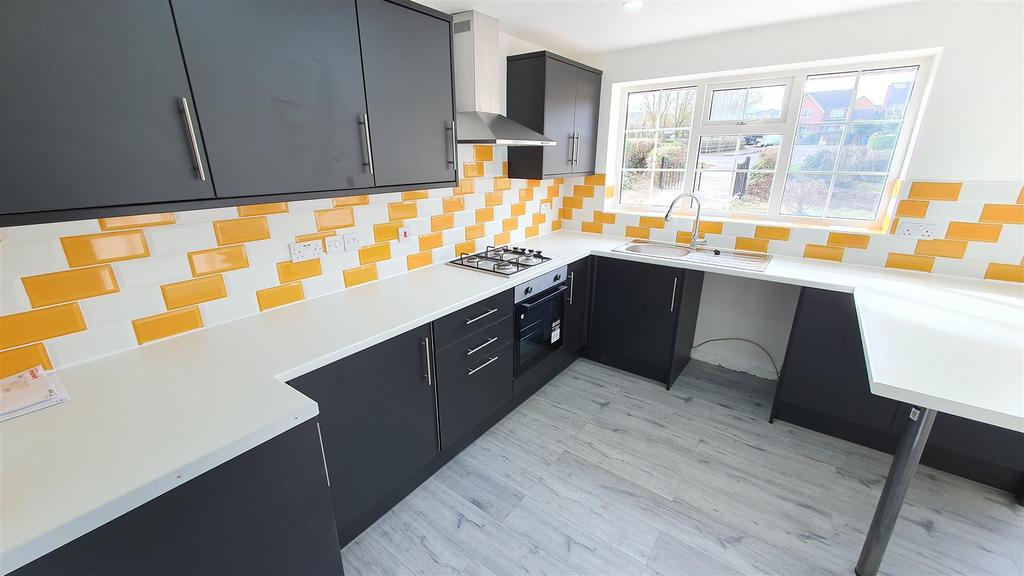 Grantham Road, Bingham 4 bed semidetached house for sale £345,000