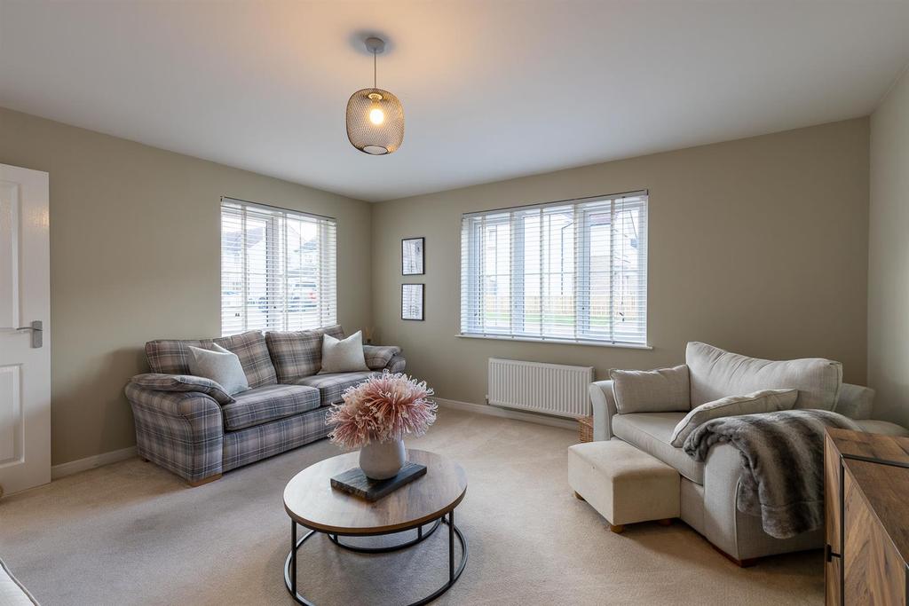 Frances Gordon Road, Perth 4 bed detached house £325,000