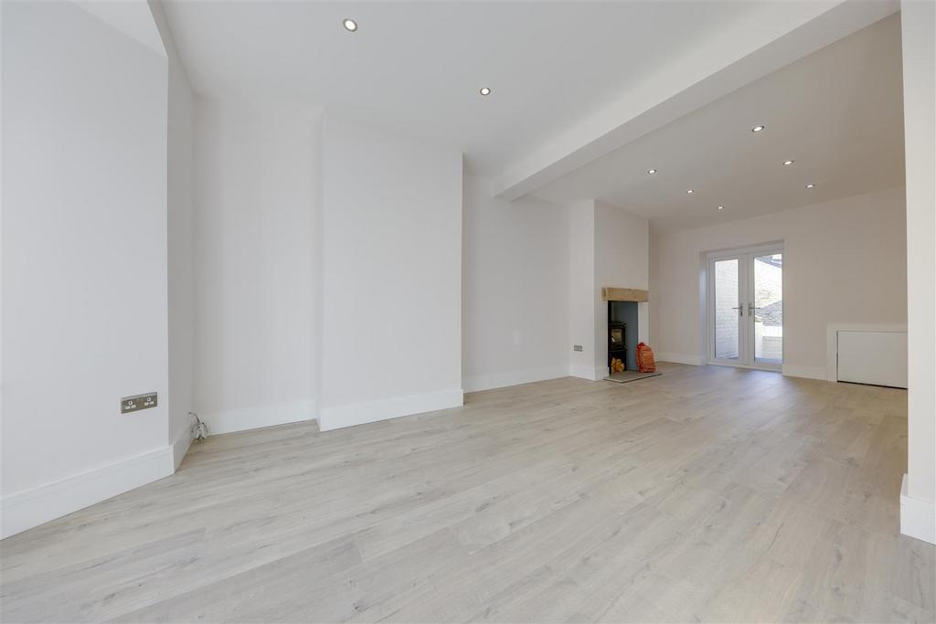Thorn Street, Reedsholme, Rossendale 2 bed terraced house for sale £