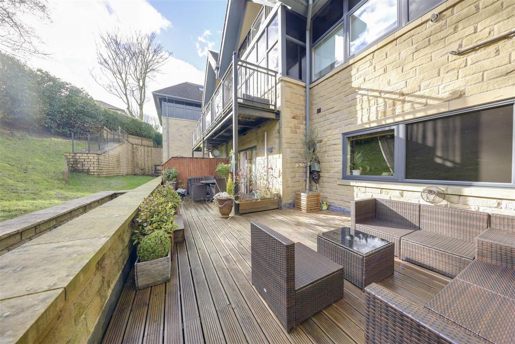 Sunny Bank Road, Helmshore, Rossendale 3 bed apartment £360,000