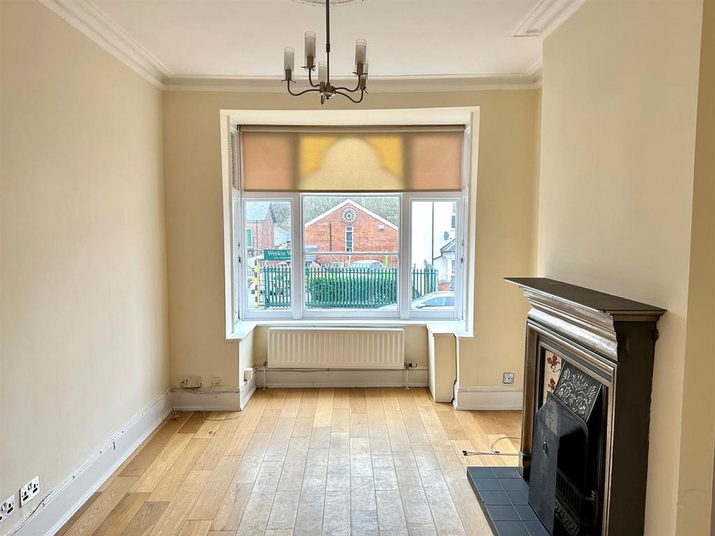Park Hill Road, Harborne, Birmingham... 3 bed house £1,395 pcm (£322 pw)