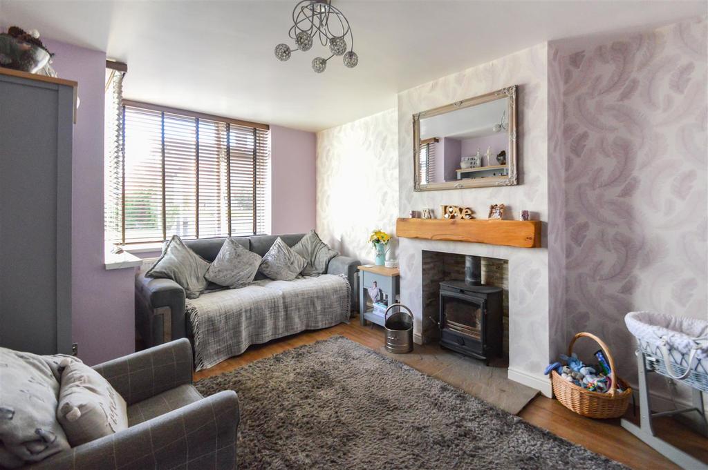 Bellfield Drive, Willerby, Hull 2 bed terraced house £159,950