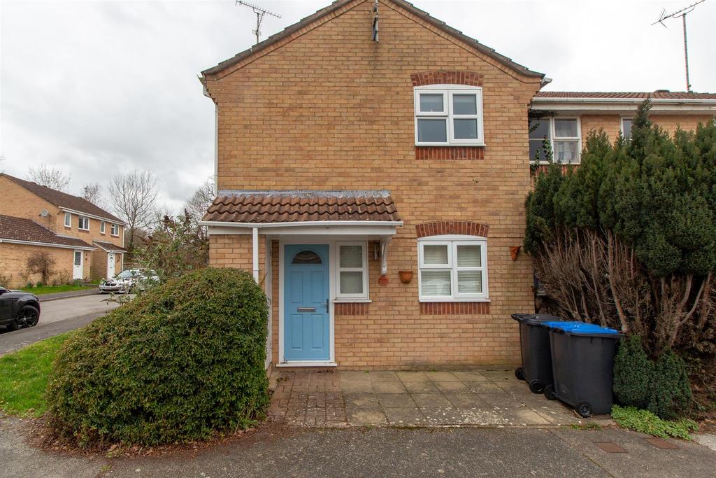Cedar Way, Haywards Heath 1 bed end of terrace house £925 pcm (£213 pw)