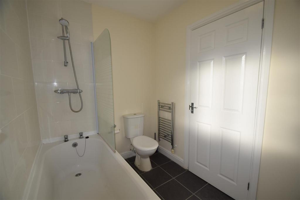 Master Bedroom &amp; En-suite
