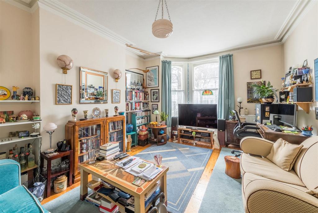 Connaught Road, Hove 1 bed apartment £280,000