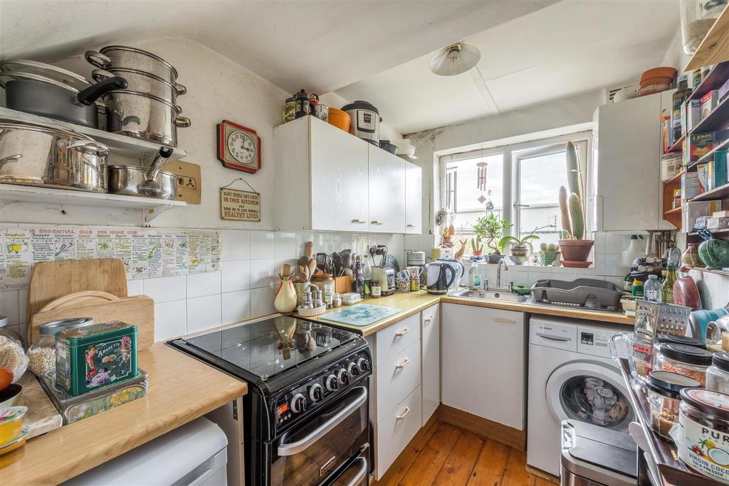 Connaught Road, Hove 1 bed apartment £280,000