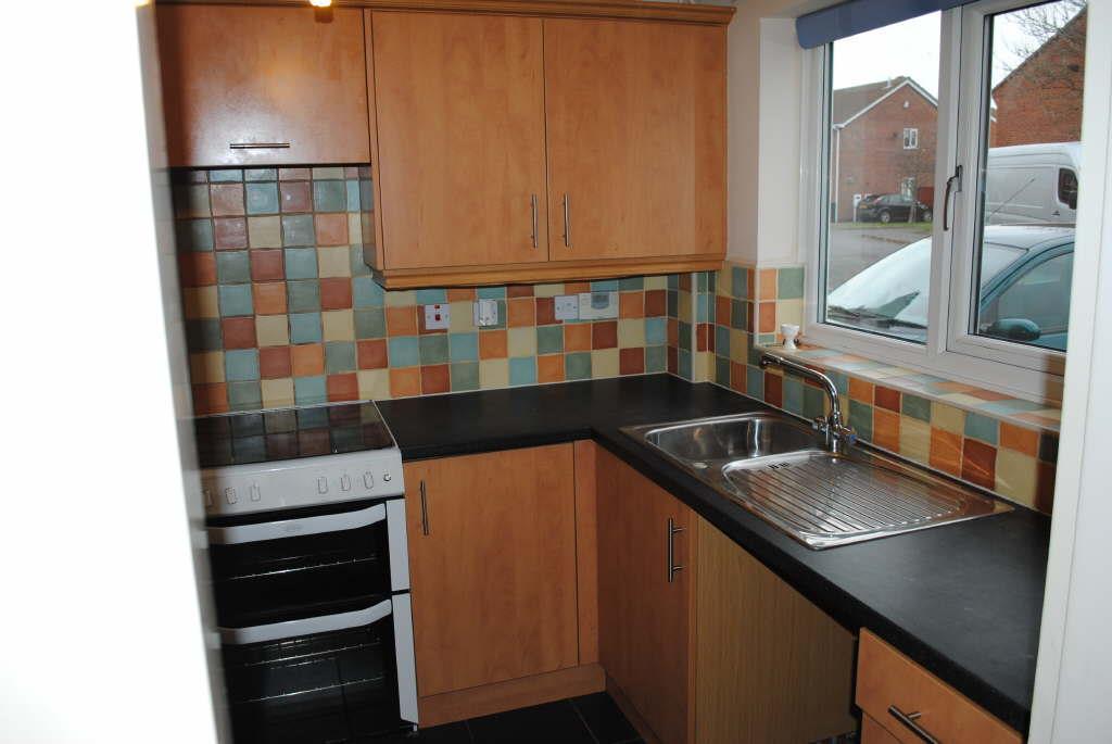 Partridge Close, Syston 2 bed semidetached house £795 pcm (£183 pw)