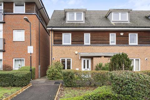 134 Meadow Way, Caversham, Reading, RG4 5LY