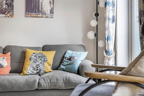 134 Meadow Way, Caversham, Reading, RG4 5LY