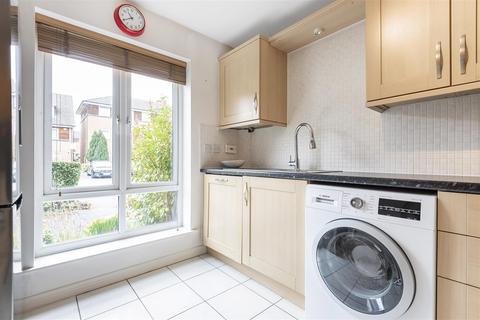 134 Meadow Way, Caversham, Reading, RG4 5LY