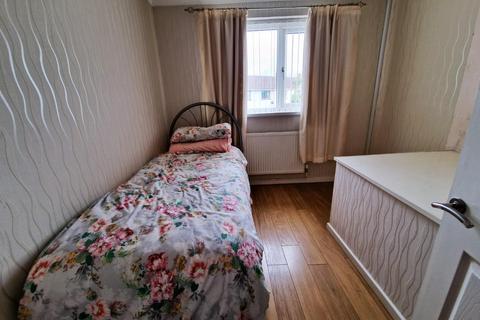 7 Cribbwr Square, Kenfig Hill, Bridgend, CF33 6NB