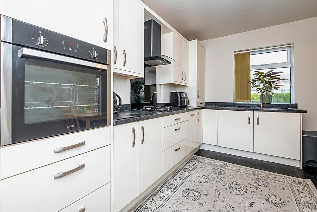 Dining kitchen