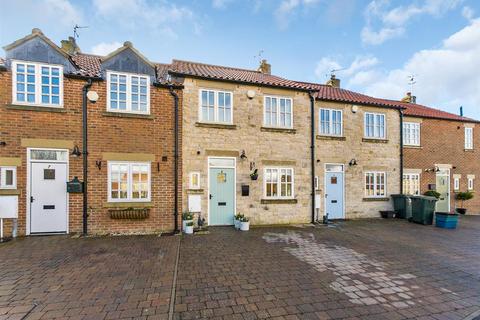 6 Pearsons Yard, Swinton, Malton, YO17 6TF