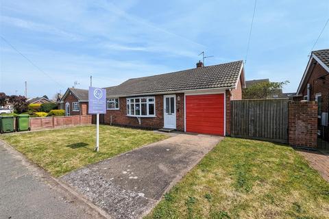 2 bedroom bungalow for sale, Barnfield Road, Collingham, Newark