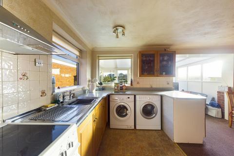 7 Castle Crescent, Flamborough, Bridlington, YO15 1LR