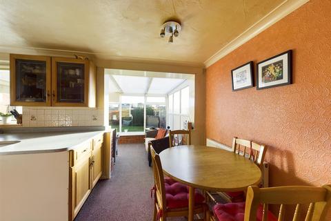 7 Castle Crescent, Flamborough, Bridlington, YO15 1LR