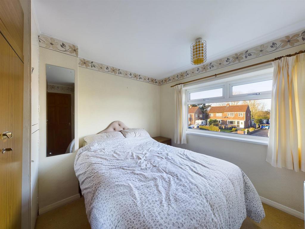 Bedroom: