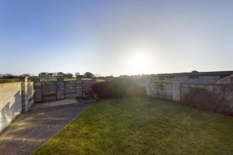 7 Castle Crescent, Flamborough, Bridlington, YO15 1LR